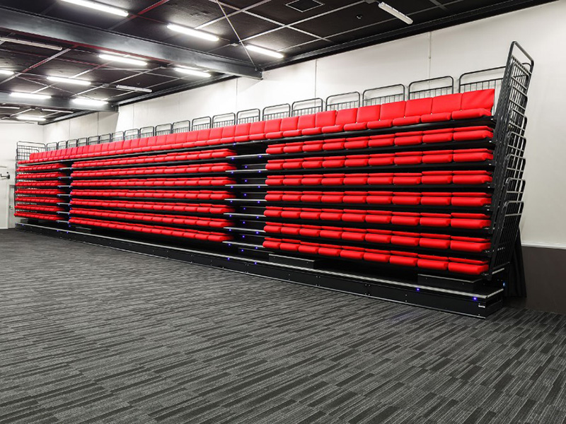 前置式翻版電動伸縮看臺座椅